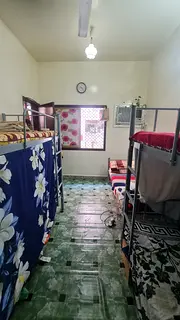 Bed space available for the Muslims bachuler