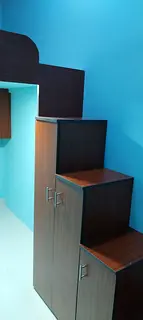 Single partition for rent