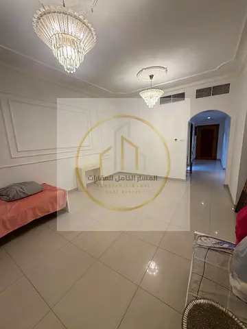 🌟🔥 **شيرنج صريح | مفروشة بالكامل | غرفة خادمة | موقع مميز جدًا بالتعاون** 🔥🌟  🏠 **غرفتين وصالة + غرفة خادمة** 📐 **مساحة ممتازة جدًا** 🛋️ **مع ا
