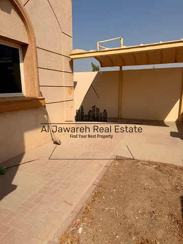 Villa with two bedrooms, a living room, a majlis (sitting room), 3 bathrooms, and a courtyard | Al-Salama |