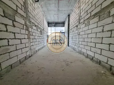 WATERFRONT RETAIL OPPORTUNITY | ATTRACTIVE PRICE | CHILLER FREE