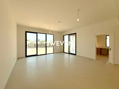 SINGLE ROW | LARGE PLOT | CLOSED KITCHEN | CORNER UNIT | VASTU UNIT