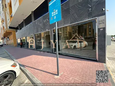 للإيجار محلات تجارية مميزة في بناية التلة – عجمان 🏢 📍 الموقع: المويهات 3 – مقابل مدرسة الشويفات مباشرة 💰 الإيجار السنوي: 85,000 درهم 🏪 رقم المح