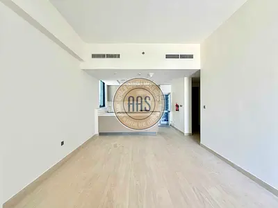Ready 2BHK•Corner Unit With U-Shape Kitchen•Chiller Free•High Floor