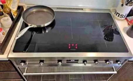 SMEG brand Induction Cooker 90by60cm same like new