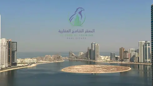 شقة غرفتين وصالة للإيجار في التعاون بإطلالة بحرية وبلكونة و3 حمامات ودفعات إيجار سهلة وسعر مميز في الشارقة