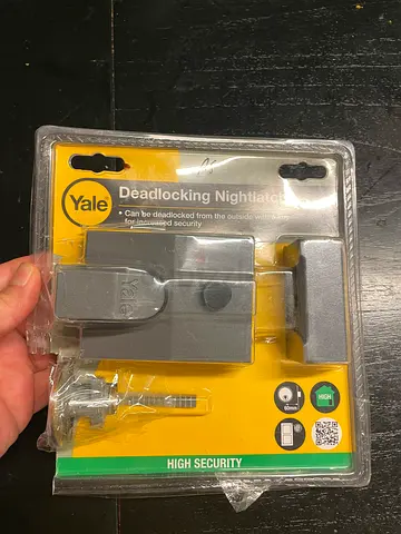 New Yale DeadLock nightlatch