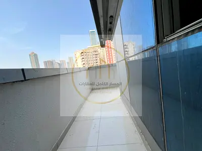 غرفة ماستر | خزائن بالحائط | غرفة غسيل | اطلالات مفتوحة | باركينج | شقة مجددة بالكامل | تشطيبات حديثة مزودة بنظام سمارت هوم