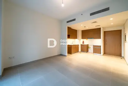 Vacant | Motivated Seller | Middle Floor