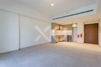 Fully Upgraded 1 Bedroom Apartment with Premium Fixtures