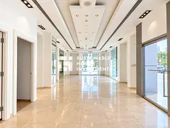 Luxury Showroom l Two Floors l Stunning Views