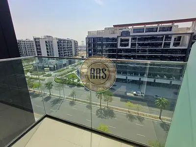 Luxurious and spacious studio with fully fitted kitchen only 45k Ready to move