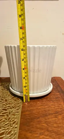 Modern White Ceramic Plant Pot with Saucer