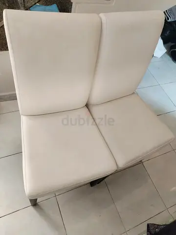 Dining Table with 6 chairs