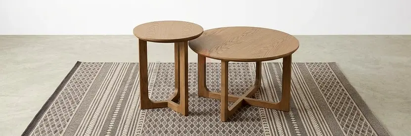 Set of 2 round wooden nesting side tables - solid oak finish