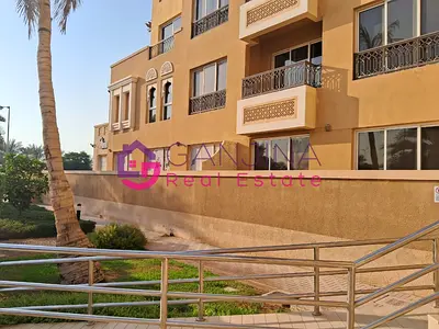 Spacious 2BR+1 Apartment | Beach View