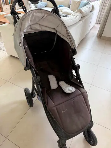 Mast M4 Stroller (Swiss Design) - Amazing smooth stroller