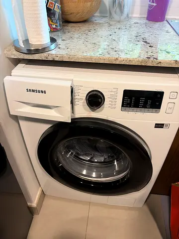 Samsung front load washing machine - good working condition