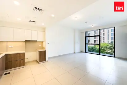 Pool View | Vacant | 4 Cheques | Spacious