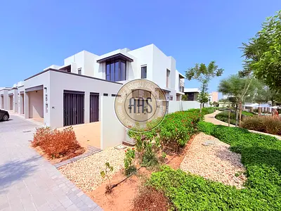 NO COMMISSION ONE MONTH FREE BRAND NEW 4BEDROOM TOWNHOUSE VILLA WITH MAID ROOM IN JEBEL ALI VILLAGE DUBAI