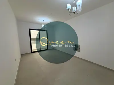 أول ساكن شقة غرفة وصالة للإيجار في الجرف 3 عجمان، حمامان وبلكونة وتكييف مركزي جديد ومساحات واسعة، بسعر 33,000 درهم سنويًا.