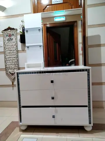 White 3-Drawer Dresser with Mirror — Good Condition