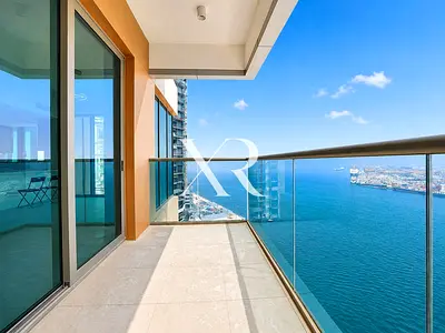CONTEMPORARY WATERFRONT | SEA VIEW | SPACIOUS LAYOUT