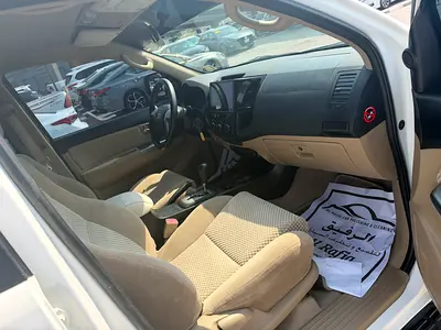 2015 Toyota FORTUNER photo 7