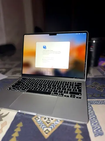 MacBook Air M3 13-inch Starlight - Good Condition