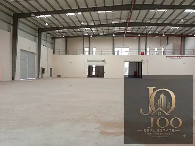 Industrial warehouse with an external showroom, located on a main road – Umm Al Dara, Umm Al Quwain