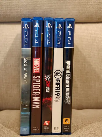 Playstation 4 Pro (PS4 Pro) 1TB with 2 Controllers and 5 Games
