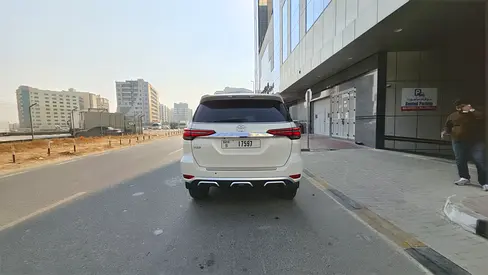 2022 Toyota FORTUNER 缩略图 11