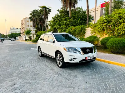 2014 Nissan Pathfinder SV - GCC Specs | Well Maintained, Low Mileage