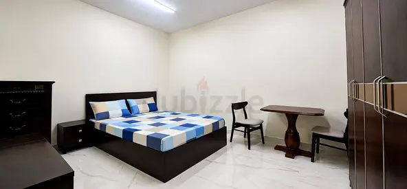 Pinoy Family Bed room Available Near Electra park