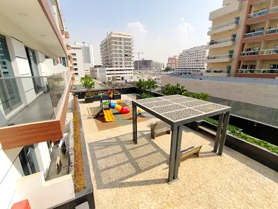 Modern Studio | Built-In Wardrobes | Covered Parking | Gym & Pool | 409 Sqft