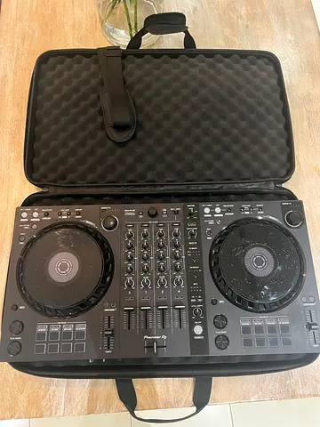 Pioneer DDJ FLX6 with free case