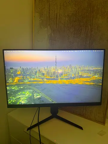 LG UltraGear 32" QHD 165Hz Gaming Monitor (32GN650-B), Perfect Condition