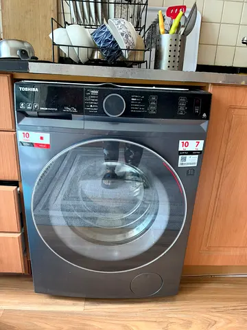 Toshiba front load washer 7kg. Excellent working condition