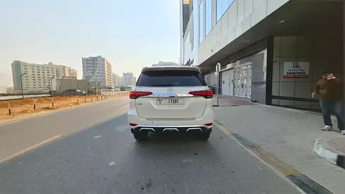 2022 Toyota FORTUNER 缩略图 12