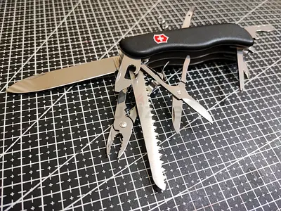Swiss army knife - Victorinox HERCULES Like New Free Delivery all UAE and Cash On Delivery