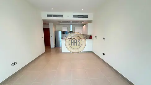 spacious 1bhk with kitchen appliance in closed to emrits tower metro rent only 90k