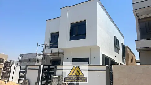 5 غرف نوم ماستر مجلس وصالة ومطبخ تكييف داكت كامل مع جميع الوحدات الداخلية والخارجية تشطيبات راقية باستخدام أفضل المواد