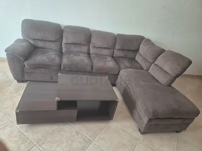 7 seater Sofa set with center table