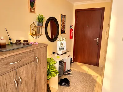 ONE BEDROOM APARTMENT FOR SALE IN ORIENT TOWERS 410k