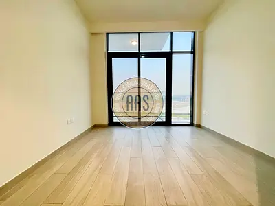 Chiller free | High Floor | Bright Studio |