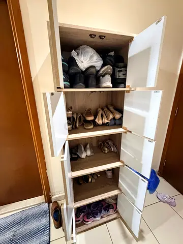 Cupboard / shoe rack