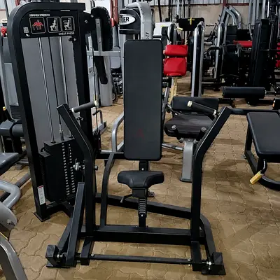Chest Press) Hammer Strength
It looks new and is reasonably price