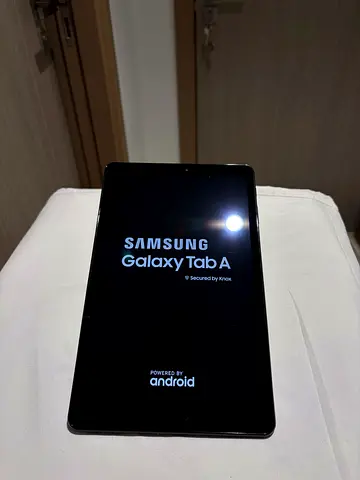 Samsung Galaxy Tab A 10.5 LTE + Case