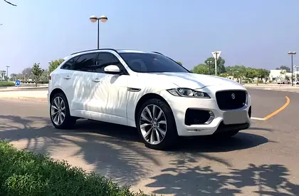 2017 Jaguar F-Pace Top GCC/ 3.0L v6 Supercharged 4x4