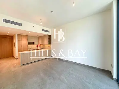 Elegant 2BR + Maid| Vacant| High Floor| Spacious